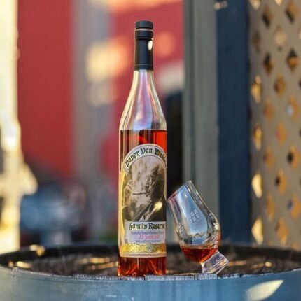 Pappy Van Winkle Factory Price Bottle of Family Reserve Bourbon Primary Ingredients Barley and Wheat